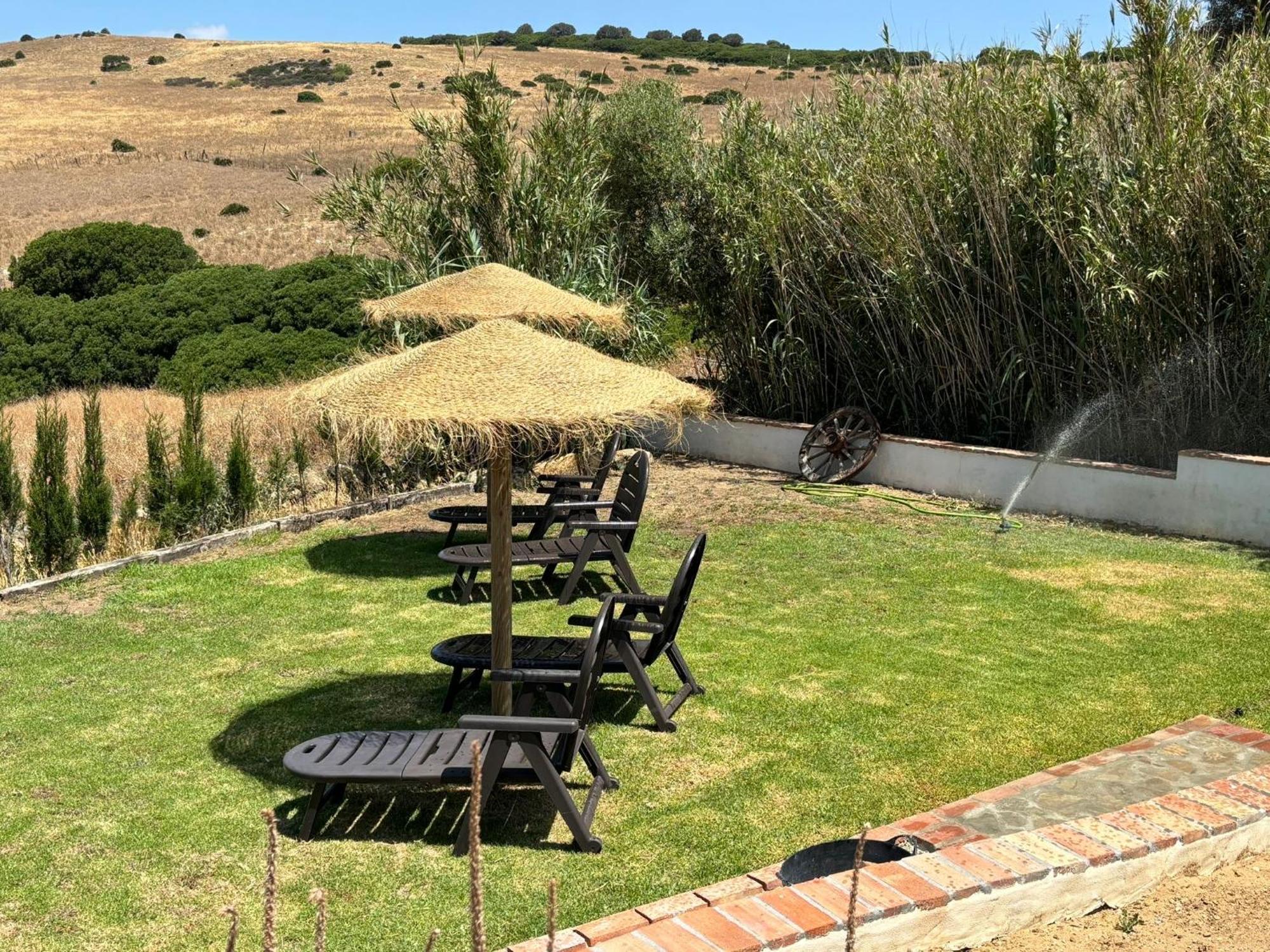 El Escondite Del Sol Tarifa Bagian luar foto